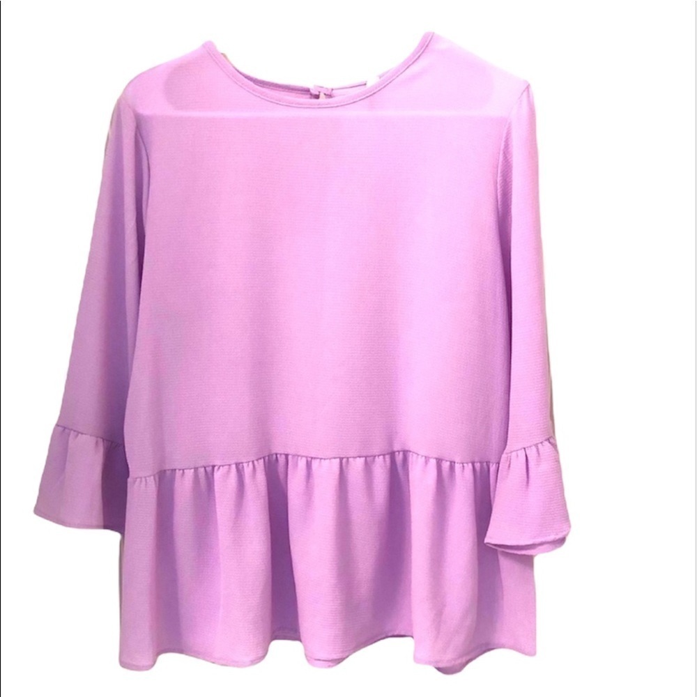 2/$15 2 Hearts - Lavender Peplum Blouse Keyhole Back Size S